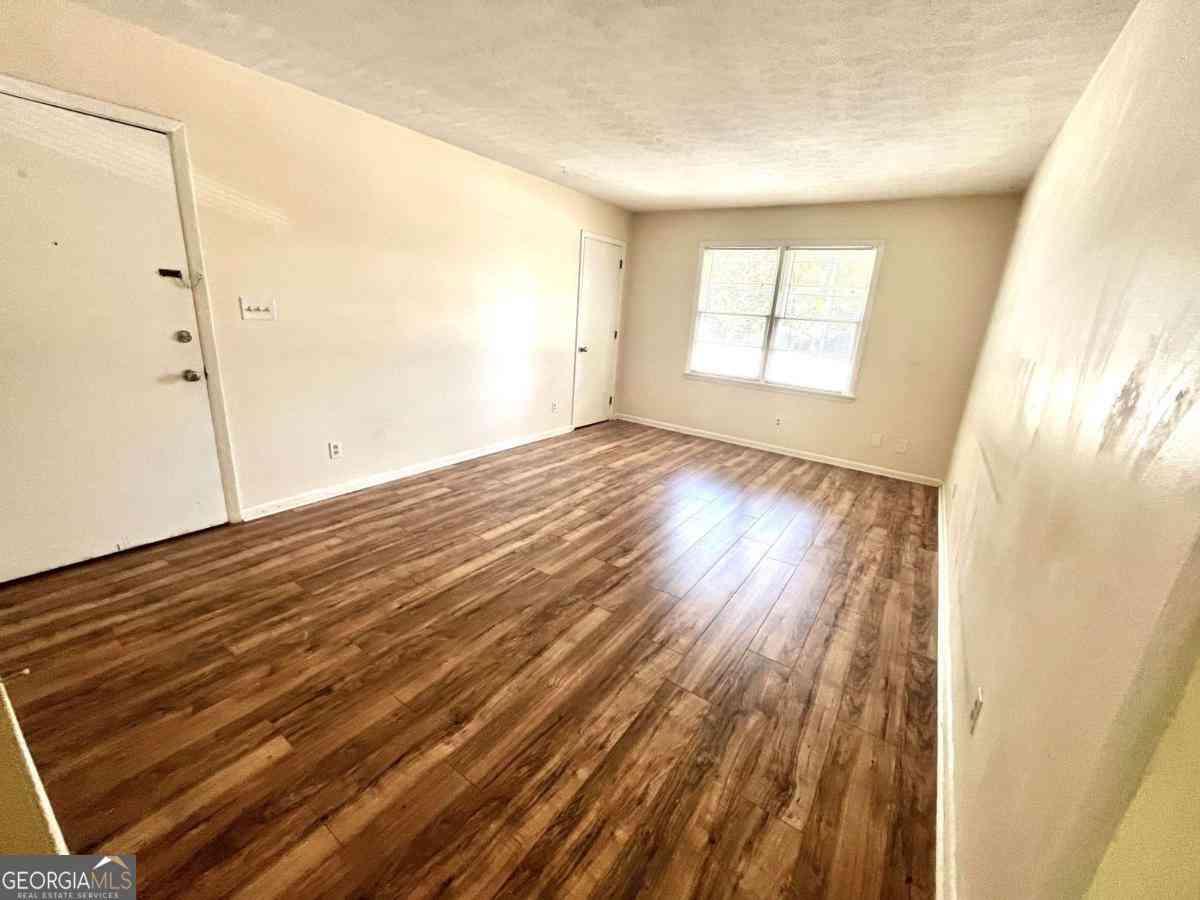 Apartment For Rent - 1002 Level Creek Road #201<br/> Sugar Hill, GA 30518