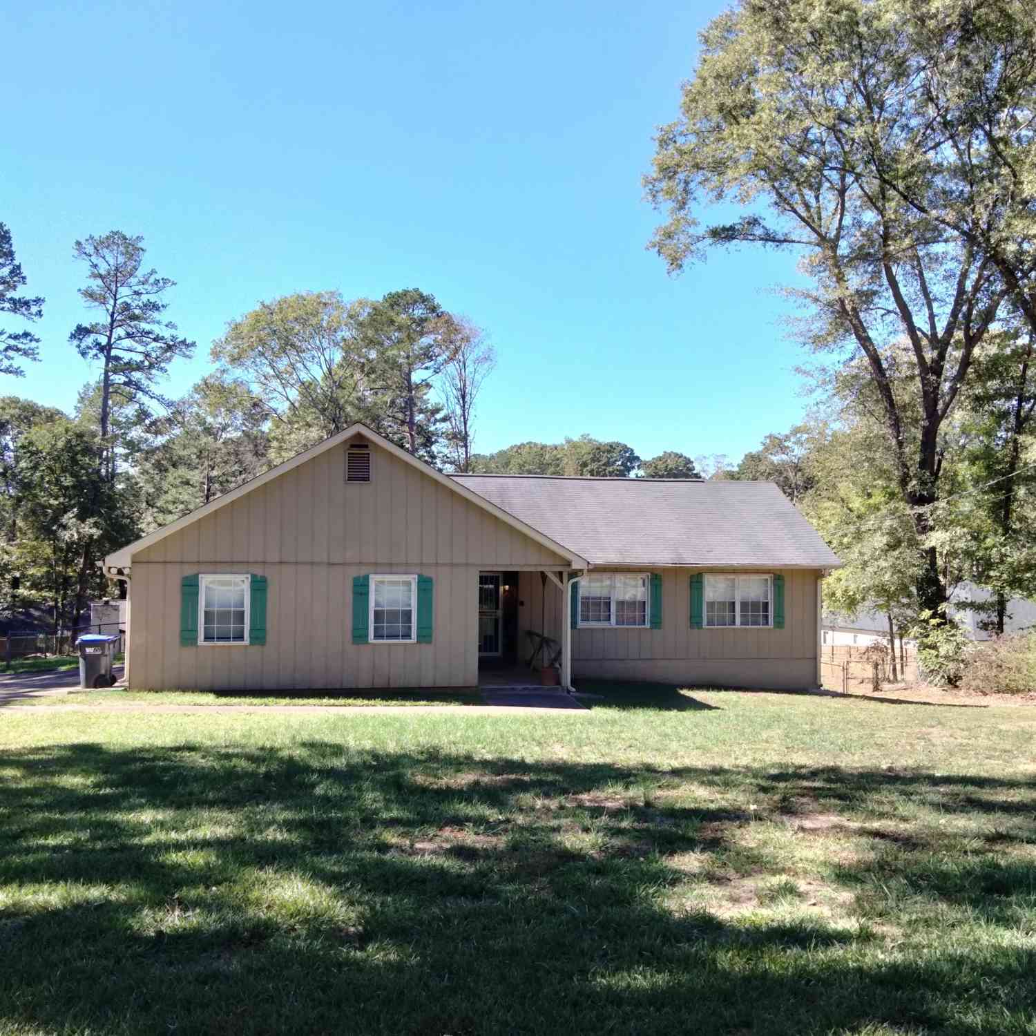 Homes For Rent - 573 Mill Run Place<br/> Lawrenceville, GA 30046