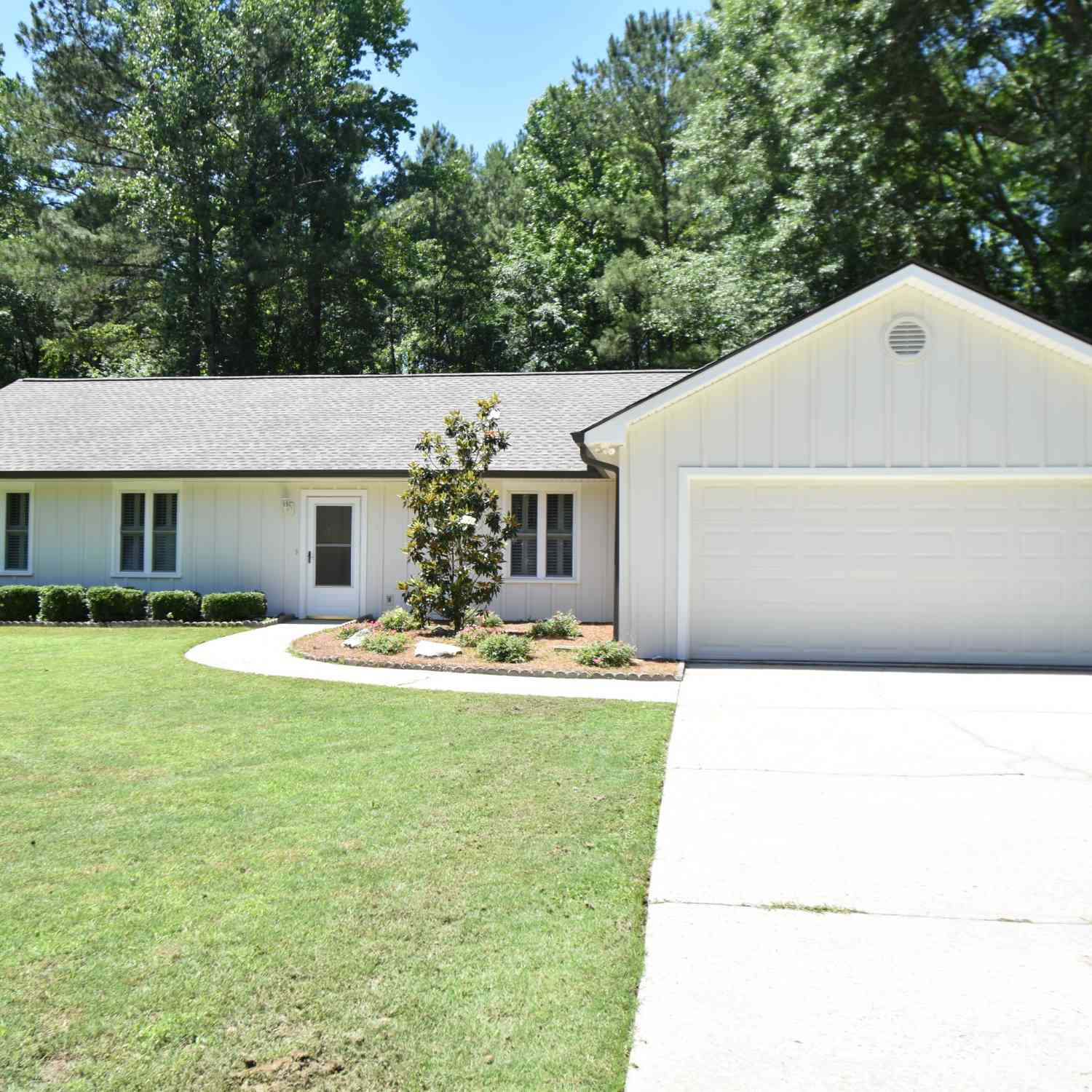 Homes For Rent - 202 Kentwood Drive<br/> Peachtree City, GA 30269