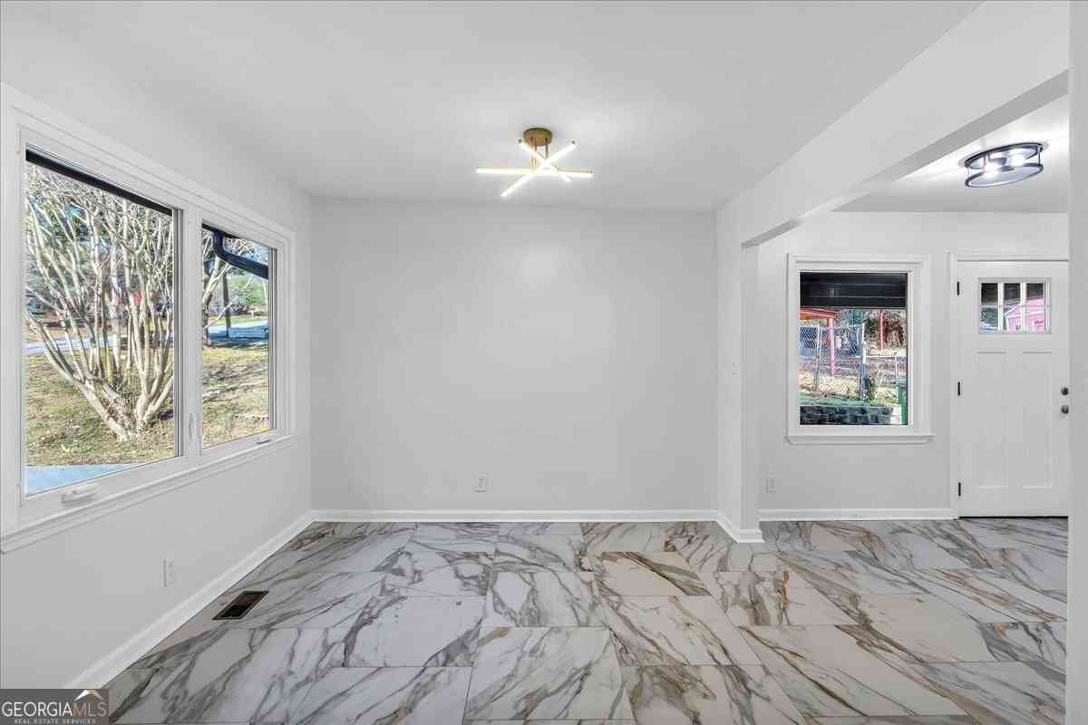 Homes For Rent - 2142 Cloverdale Drive SE<br/> Atlanta, GA 30316