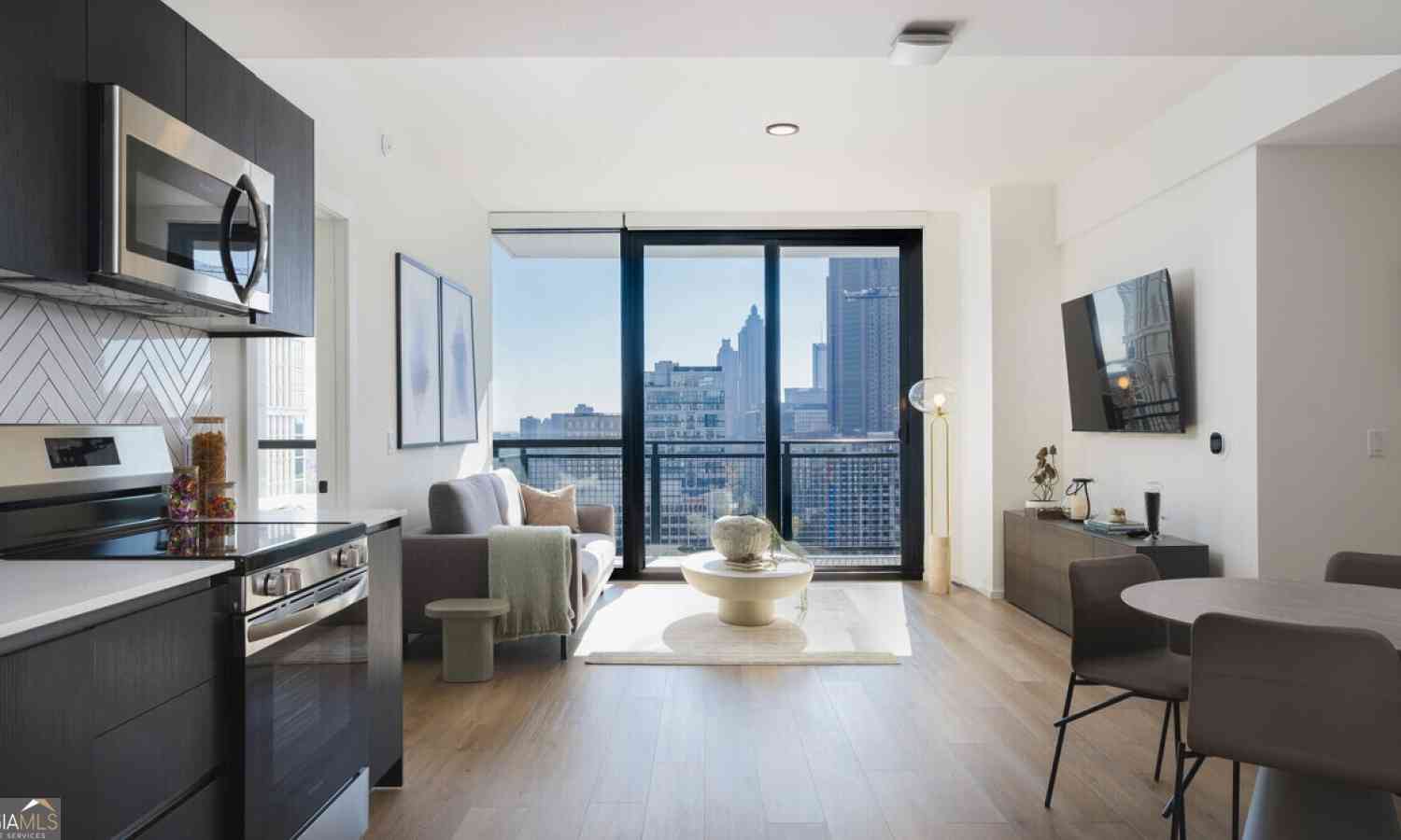 Apartment For Rent - 811 Peachtree Street NE #2903<br/> Atlanta, GA 30308