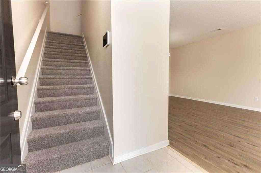 Townhouse For Rent - 1471 Riverrock Trail<br/> Riverdale, GA 30296