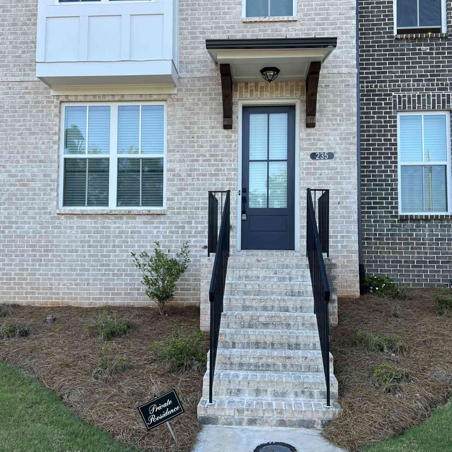 Townhouse For Rent - 235 Sims Park Place<br/> Suwanee, GA 30024