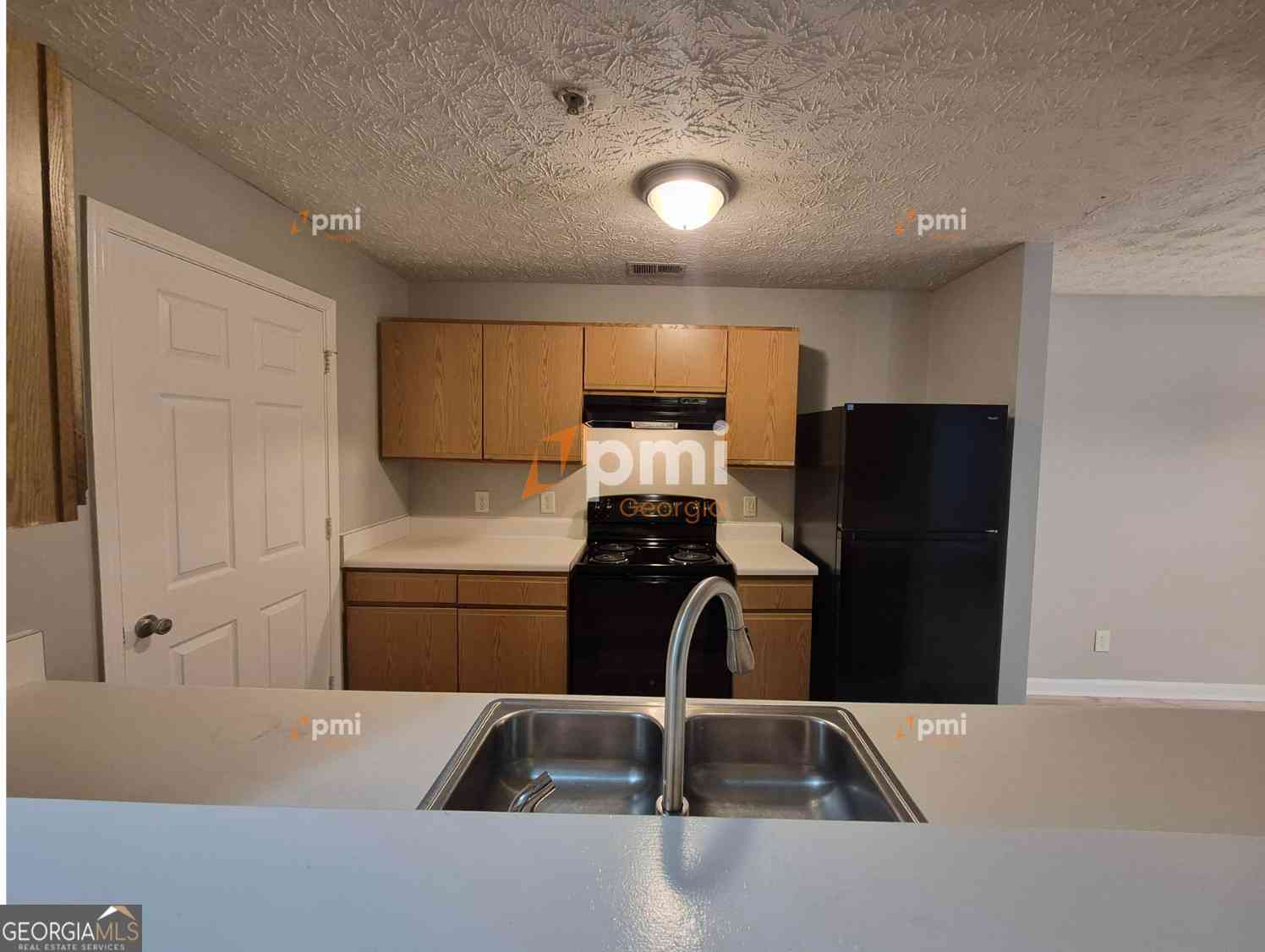 Condo For Rent - 2204 Fairington Village Drive<br/> Lithonia, GA 30038