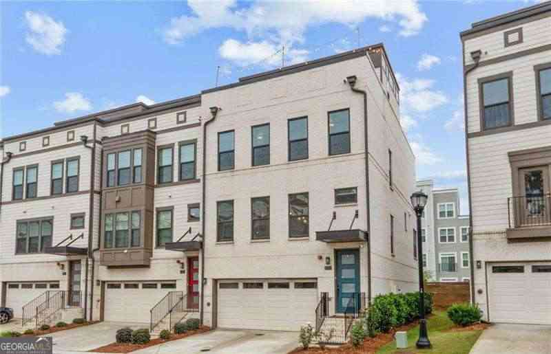 Townhouse For Rent - 1153 Rivard Circle NW<br/> Atlanta, GA 30318