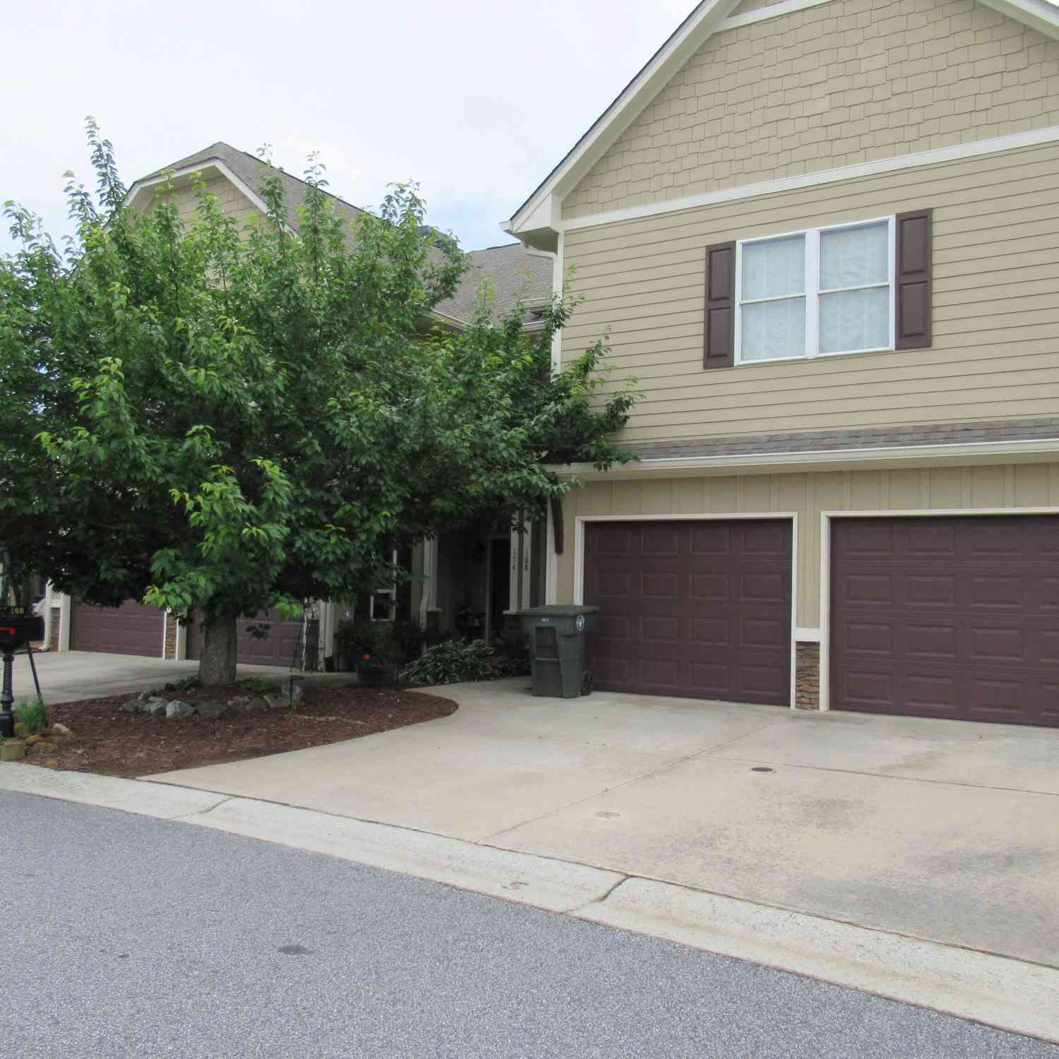 Townhouse For Rent - 168 Village Drive<br/> Lumpkin County, Dahlonega, GA 30533