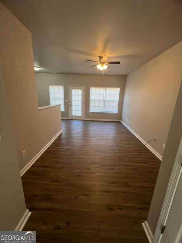 Townhouse For Rent - 7092 Brookview Way<br/> Riverdale, GA 30274