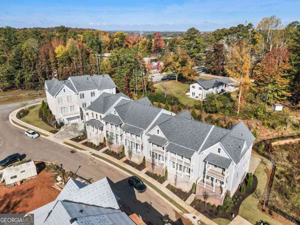 Townhouse For Rent - 2035 Parkside Lane<br/> Roswell, GA 30076