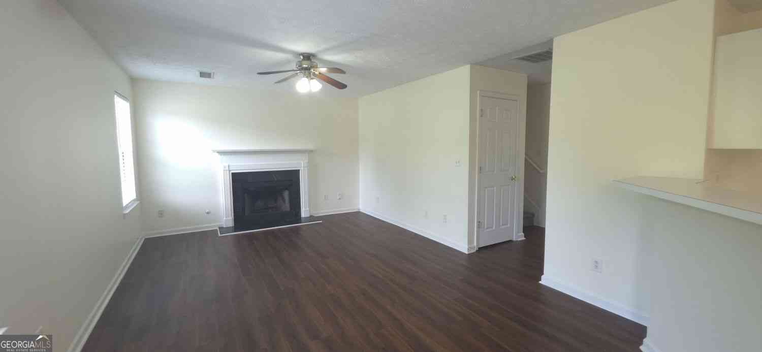 Homes For Rent - 2895 Gallery Grove<br/> Snellville, GA 30039