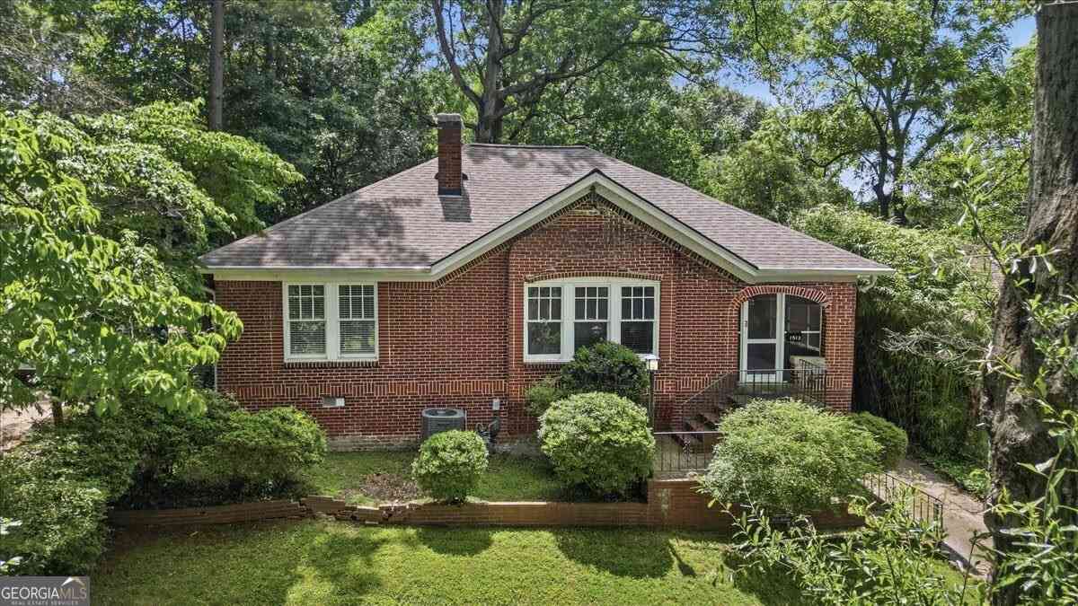 Homes For Rent - 1513 Melrose Drive SW<br/> Atlanta, GA 30310