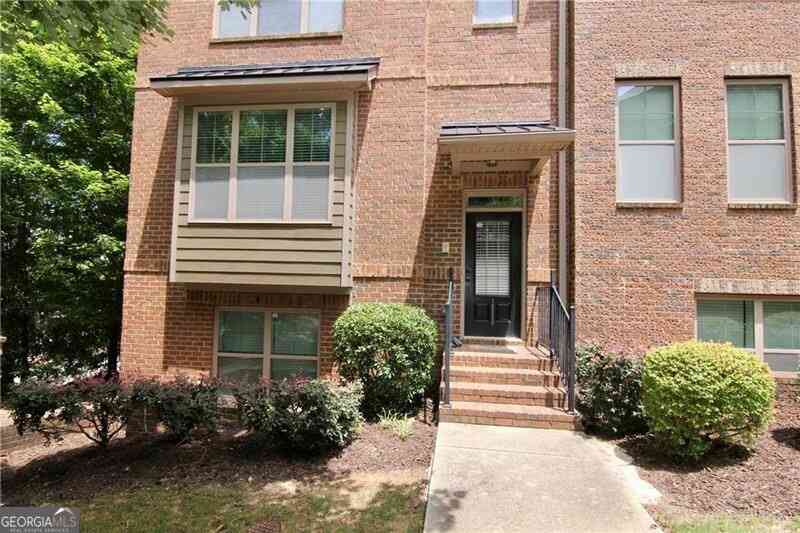 Townhouse For Rent - 1660 Jardin Court<br/> Alpharetta, GA 30022