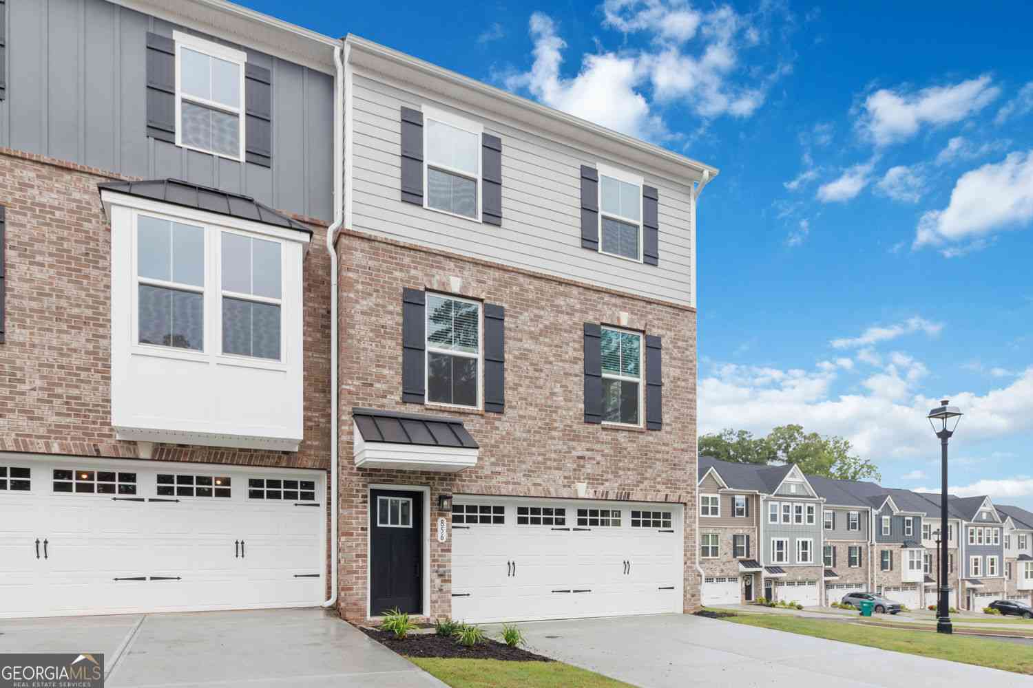 Townhouse For Rent - 856 Woods Chapel Road<br/> Sugar Hill, GA 30518