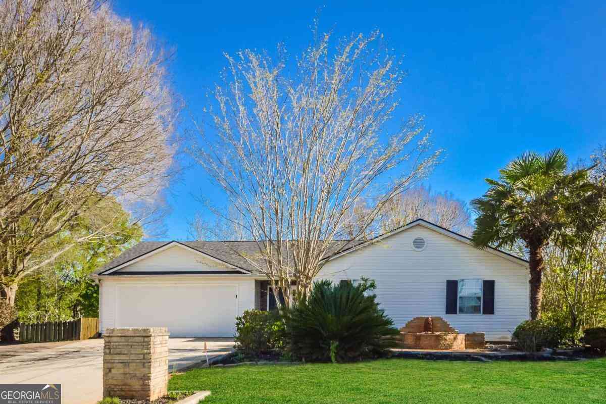 Homes For Rent - 300 Claremont Drive<br/> Covington, GA 30016