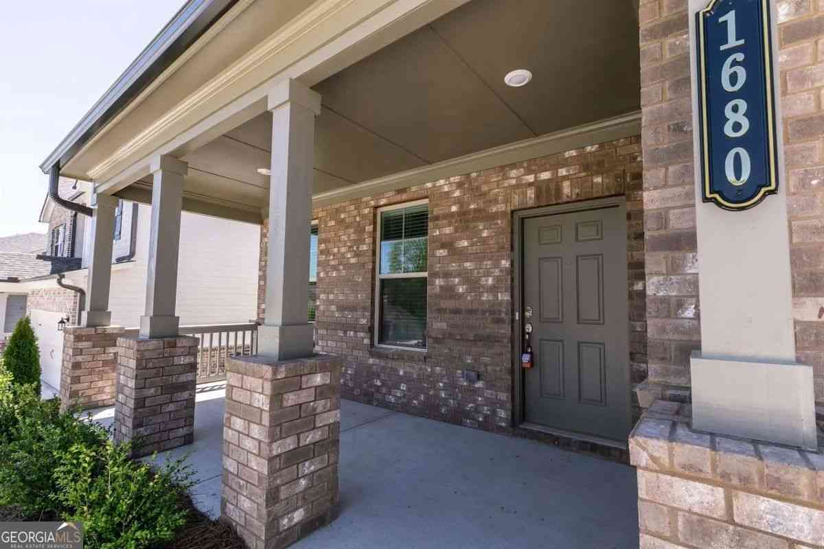 Homes For Rent - 2247 Braystone Lane<br/> Lawrenceville, GA 30043