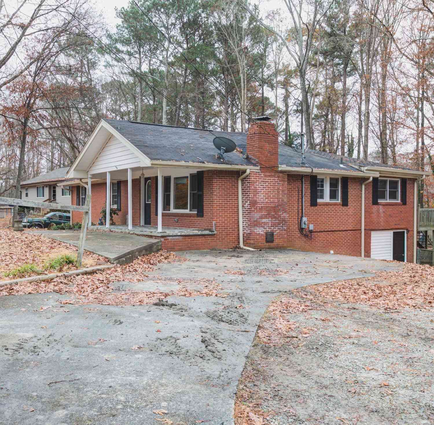 Homes For Rent - 2213 Davis Road<br/> Stone Mountain, GA 30087