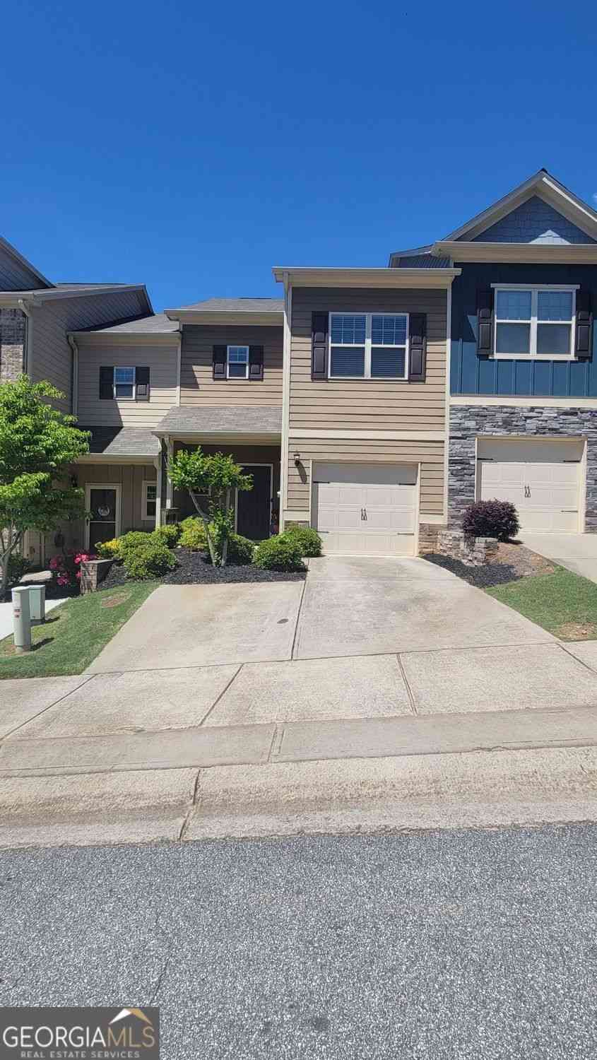 Townhouse For Rent - 258 Valley Crossing #112<br/> Canton, GA 30114