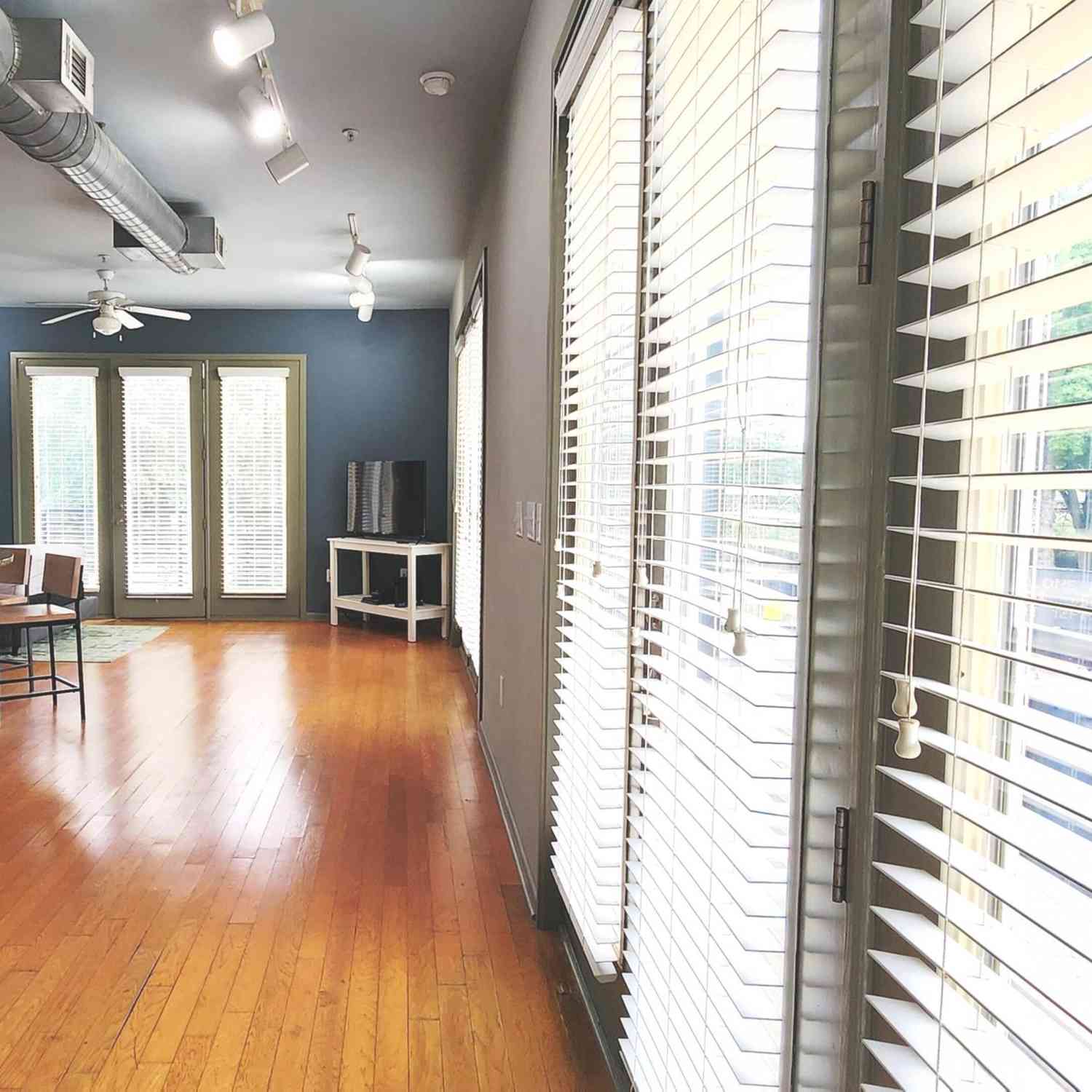 Condo For Rent - 5300 Peachtree Road #2303<br/> Chamblee, GA 30341