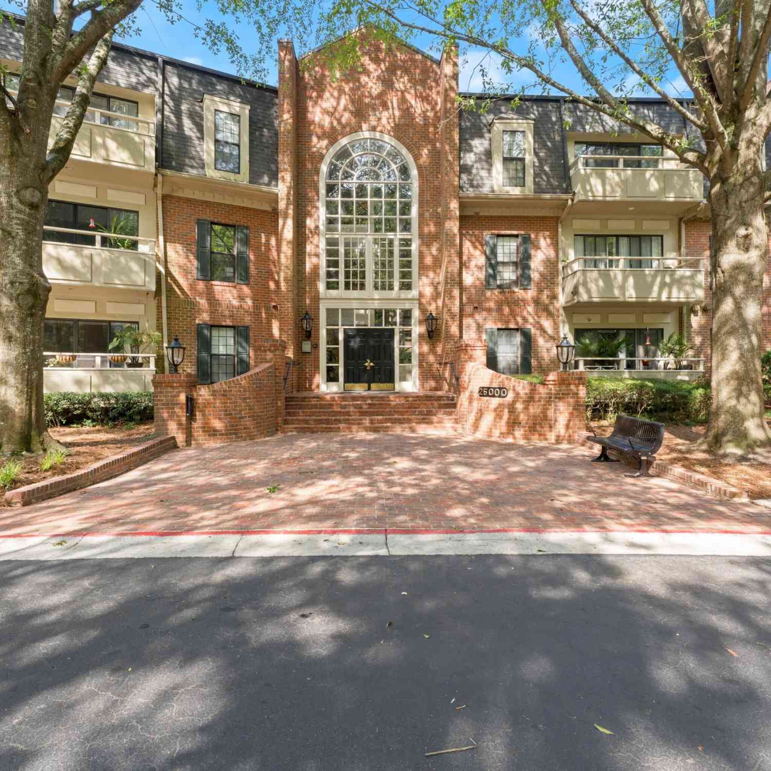 Condo For Rent - 25312 Plantation Drive NE<br/> Atlanta, GA 30324