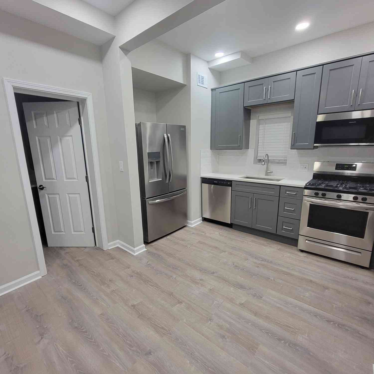 Apartment For Rent - 1896 Ridgewood Drive #UNIT 5<br/> Atlanta, GA 30307