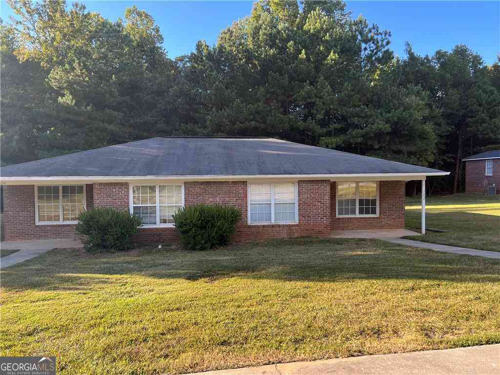 Multifamily For Rent - 111 Doves Lane<br/> Griffin, GA 30223