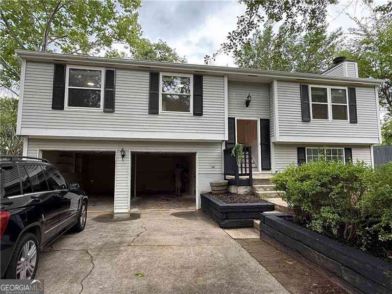 Homes For Rent - 10415 Plantation Bridge Drive<br/> Alpharetta, GA 30022