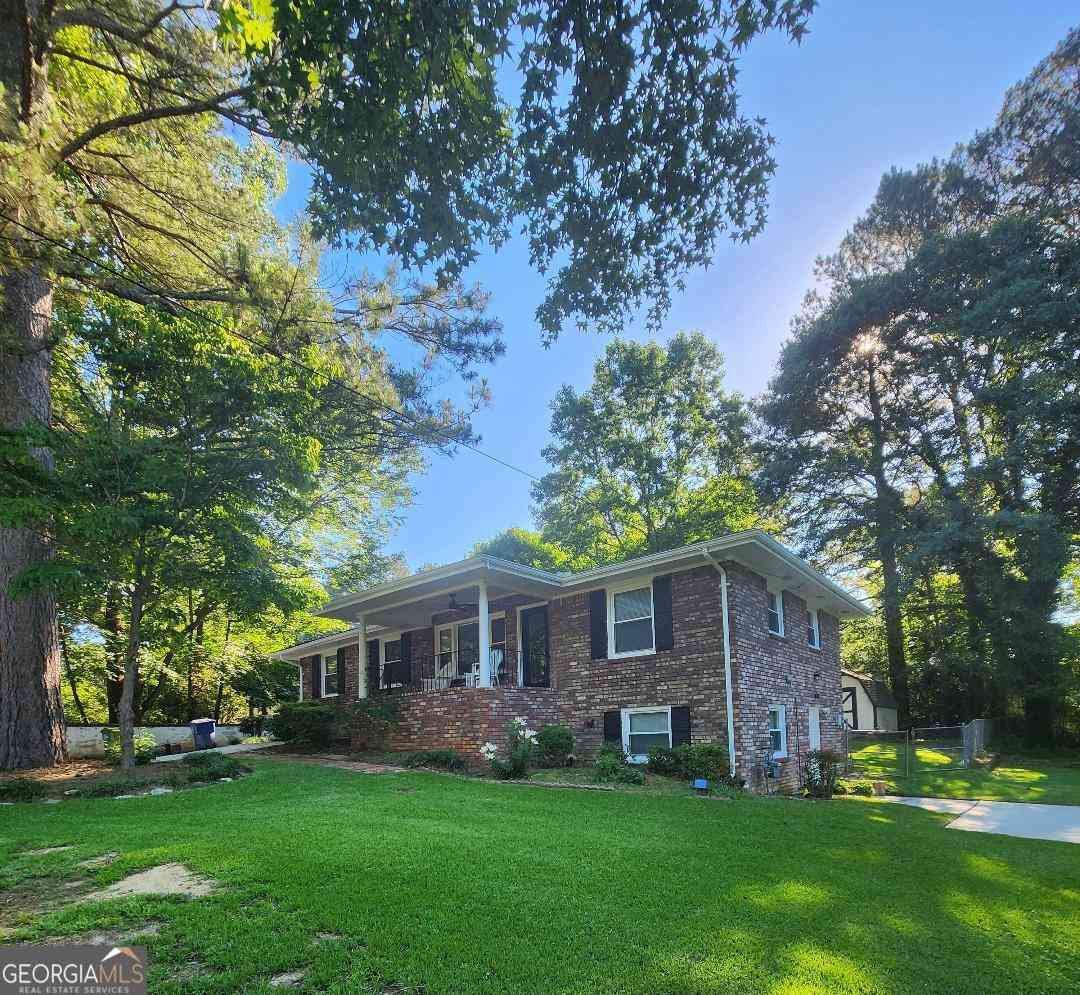 Homes For Rent - 302 Kelso Drive SW<br/> Atlanta, GA 30311