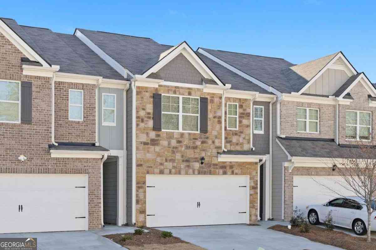 Townhouse For Rent - 2203 Blue Monarch Drive<br/> Buford, GA 30519