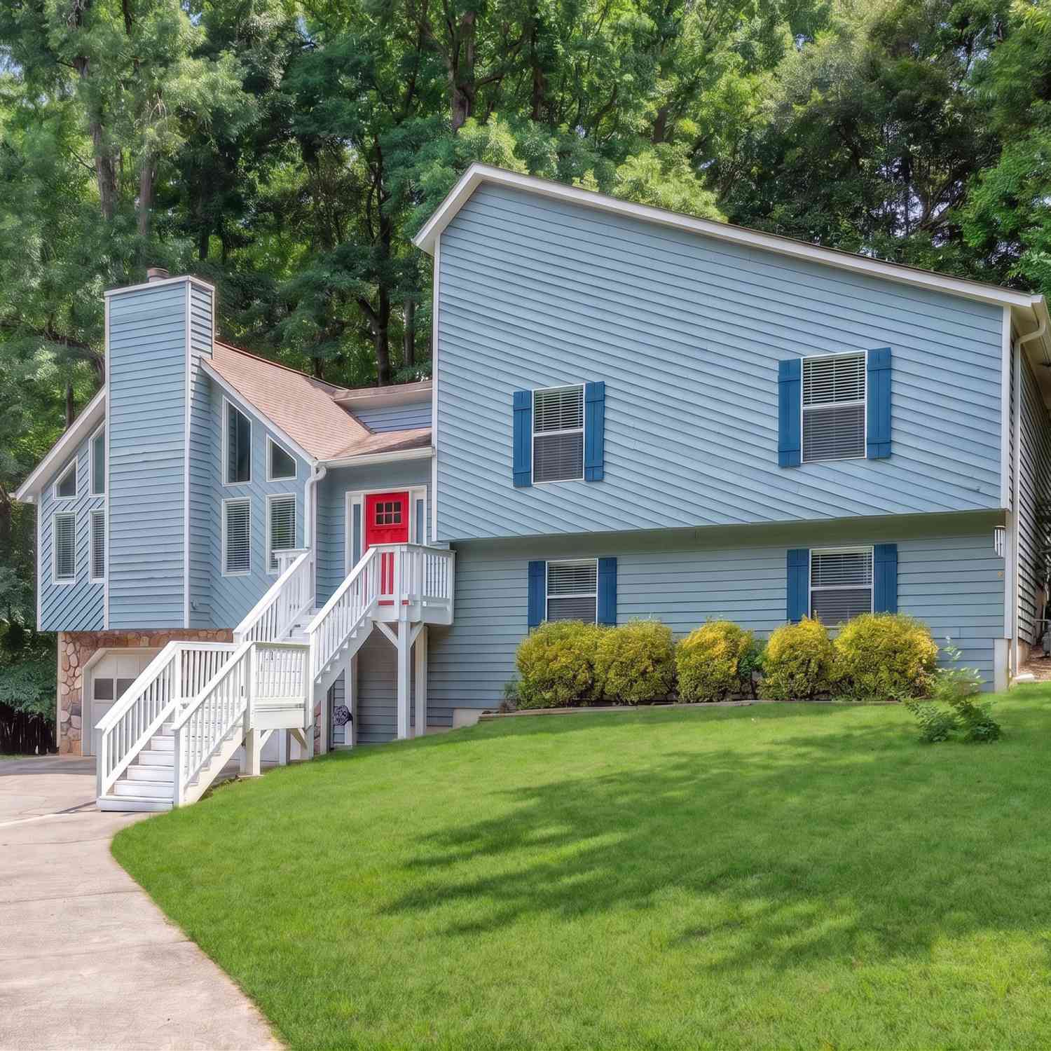Homes For Rent - 1971 Chartwell Court<br/> Marietta, GA 30066