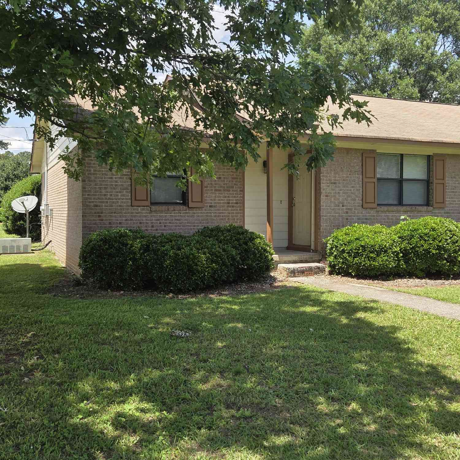 Multifamily For Rent - 8437 Pineland Drive<br/> Jonesboro, GA 30238