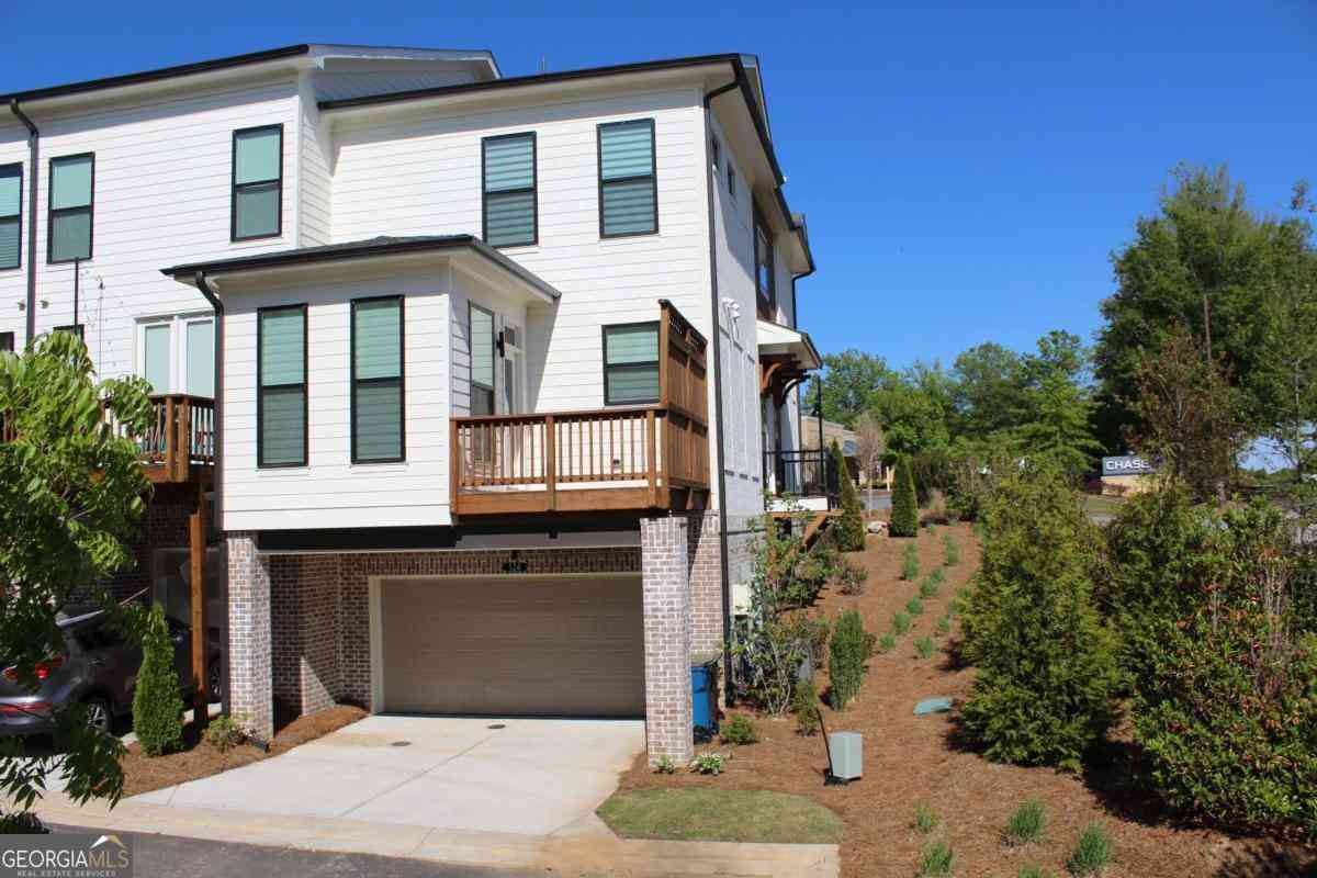Townhouse For Rent - 124 Downing Drive<br/> Alpharetta, GA 30022