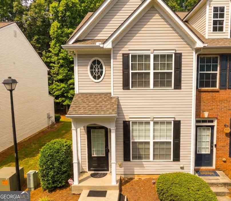 Townhouse For Rent - 1426 Penhurst Drive<br/> Lawrenceville, GA 30043