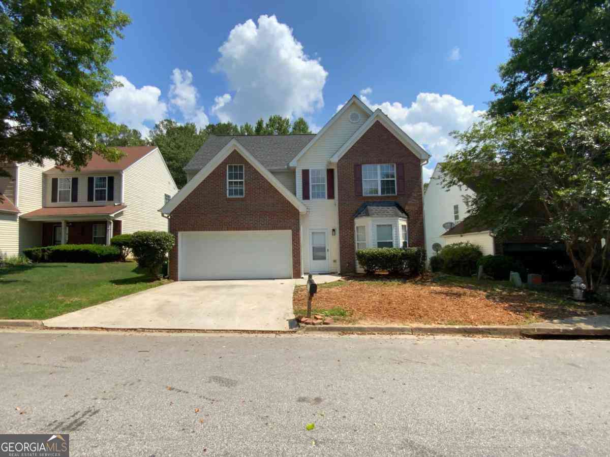 Homes For Rent - 6506 Chestnut Lake Crossing<br/> Lithonia, GA 30038