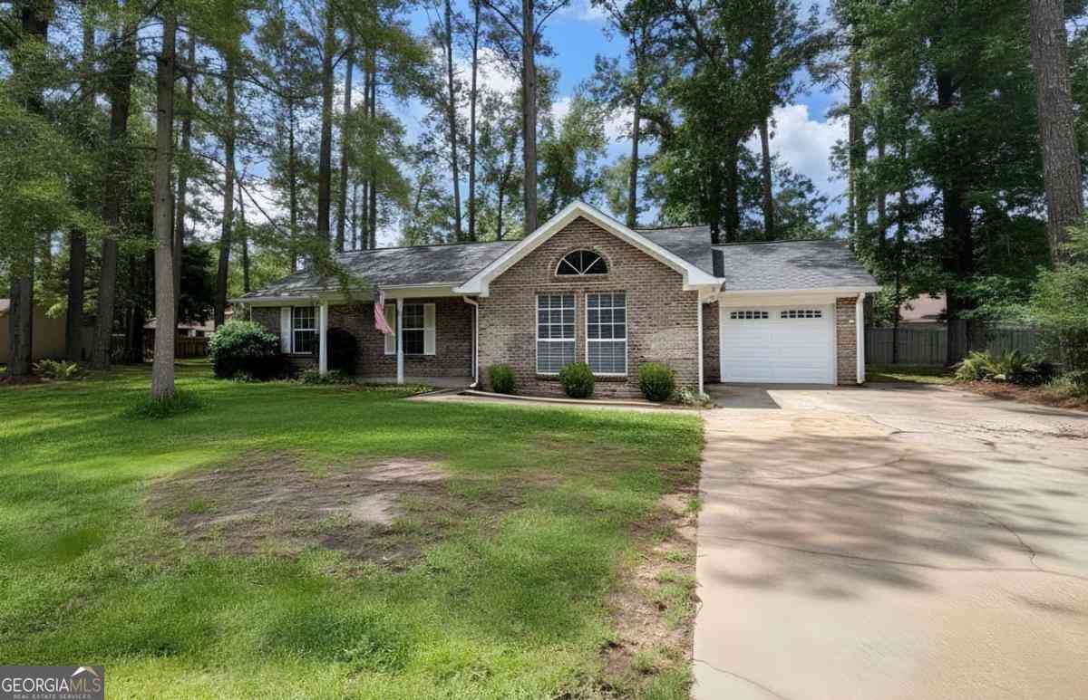 Homes For Rent - 108 Crestwood Court<br/> Kingsland, GA 31548