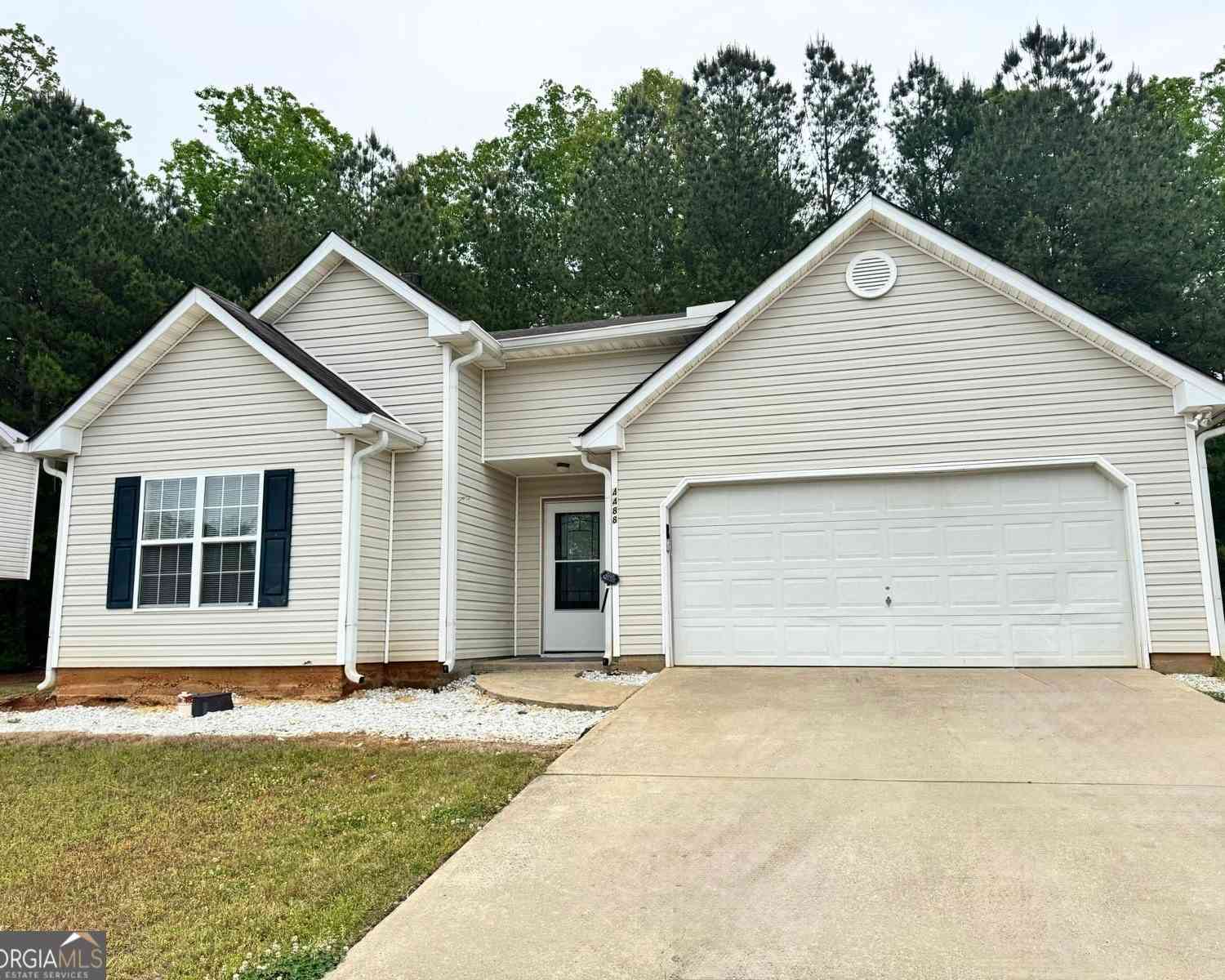 Homes For Rent - 4488 James Wade Drive<br/> Snellville, GA 30039
