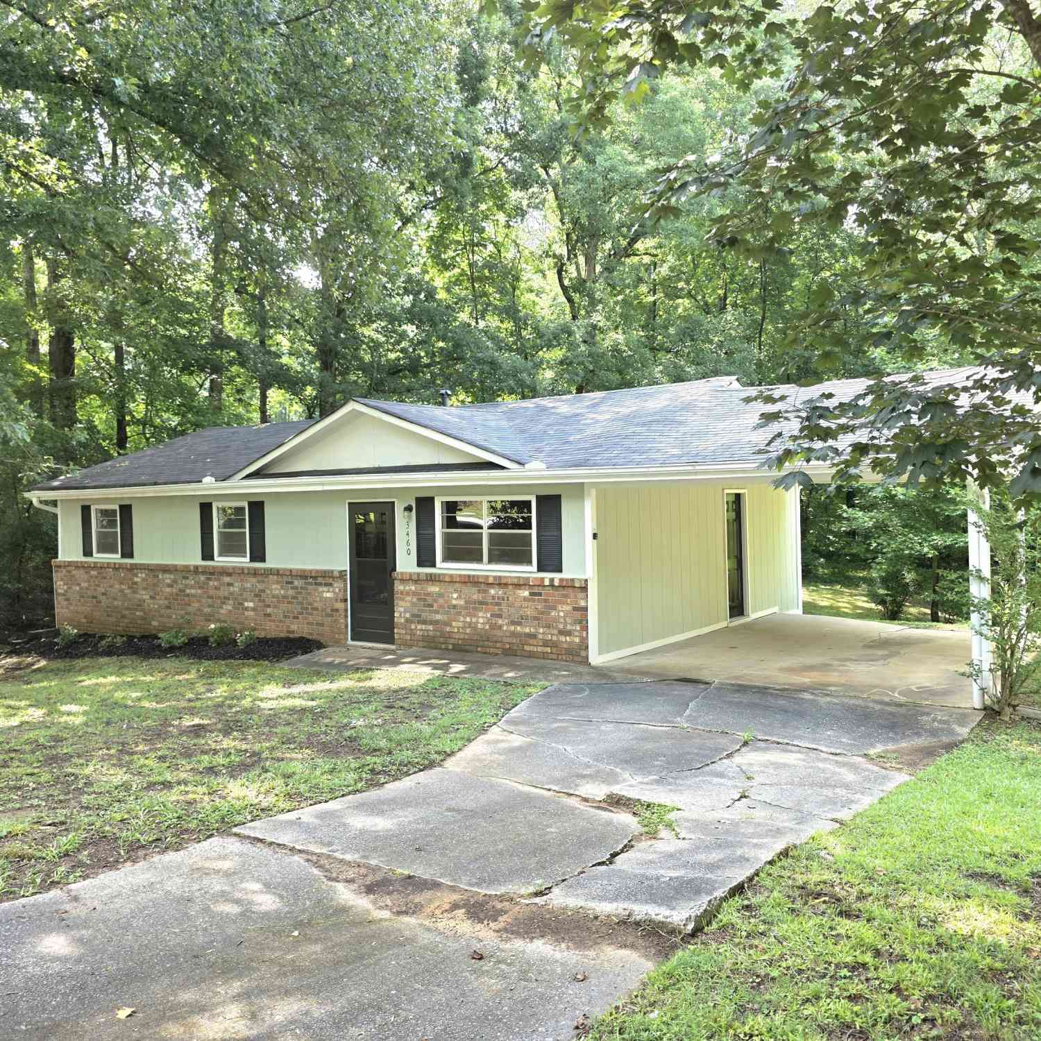 Homes For Rent - 3460 Meadowview Drive<br/> Lithia Springs, GA 30122