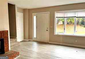 Townhouse For Rent - 136 Old Ferry Way<br/> Roswell, GA 30076