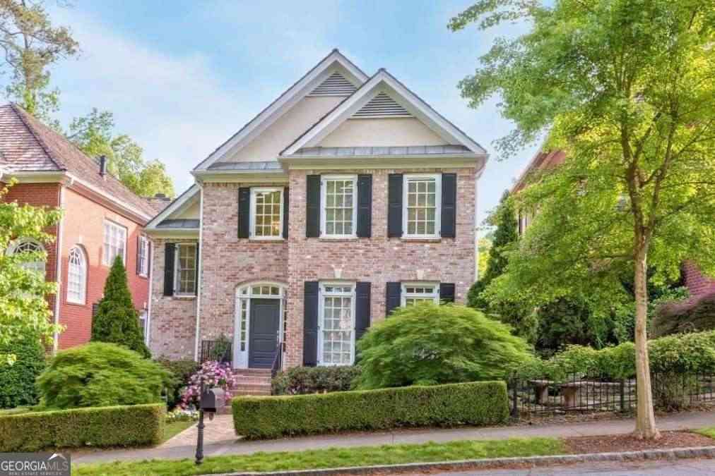 Homes For Rent - 704 Longleaf Drive NE<br/> Atlanta, GA 30342
