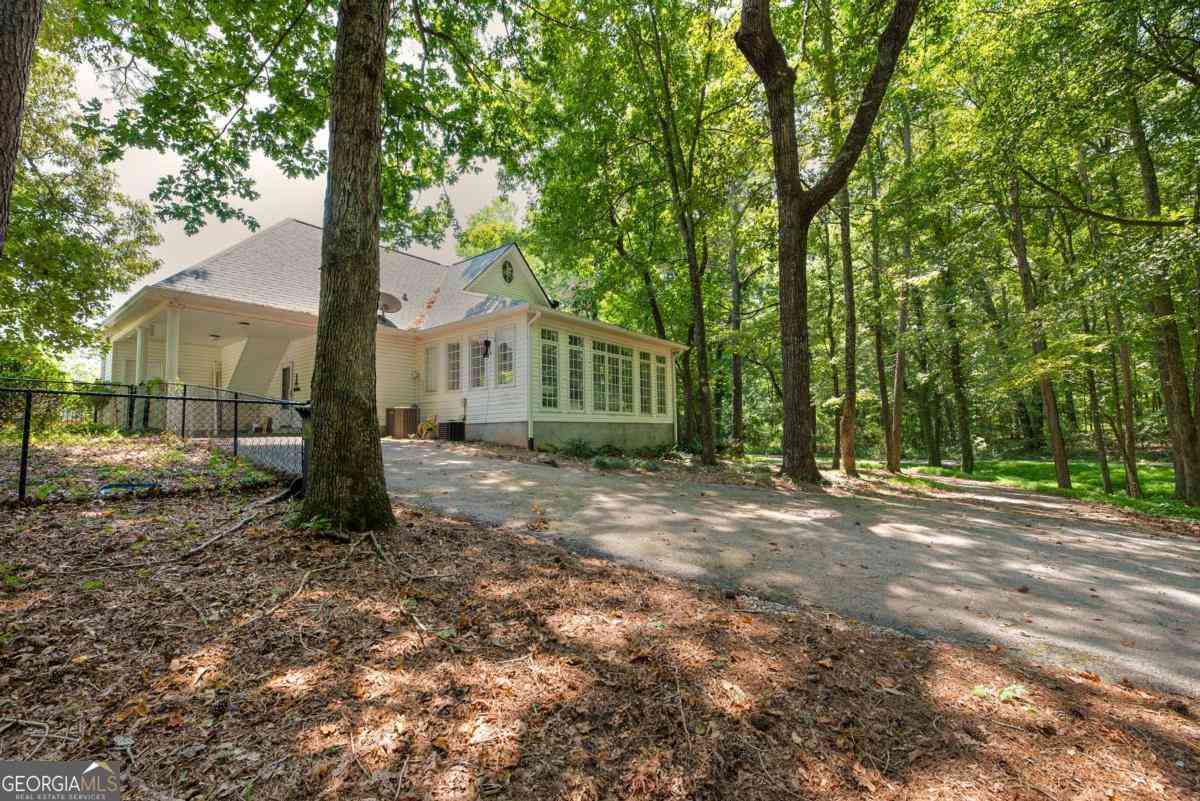Homes For Rent - 1031 Sandy Creek Road<br/> Fayetteville, GA 30214