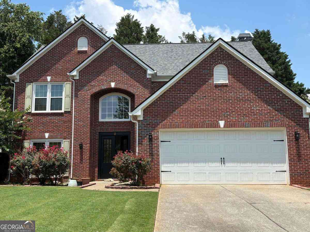 Homes For Rent - 2835 Crestmont Court<br/> Cumming, GA 30041
