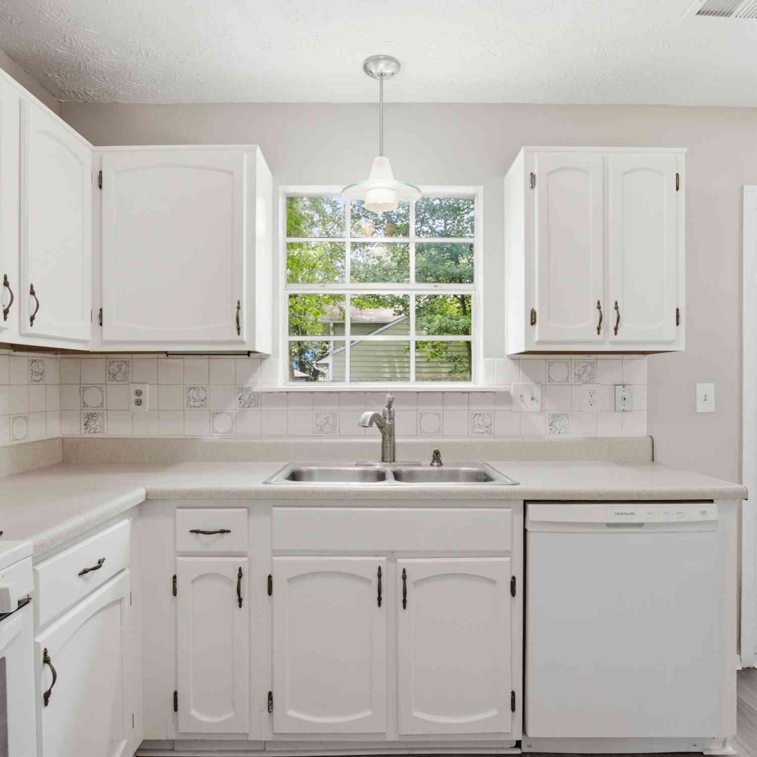 Homes For Rent - 11240 Rotherick Drive<br/> Alpharetta, GA 30022