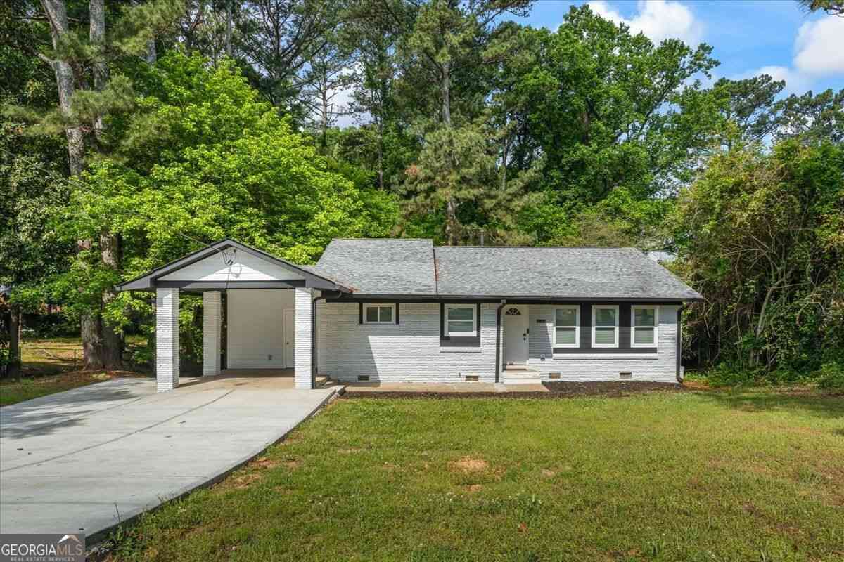 Homes For Rent - 2223 Columbia Drive<br/> Decatur, GA 30032