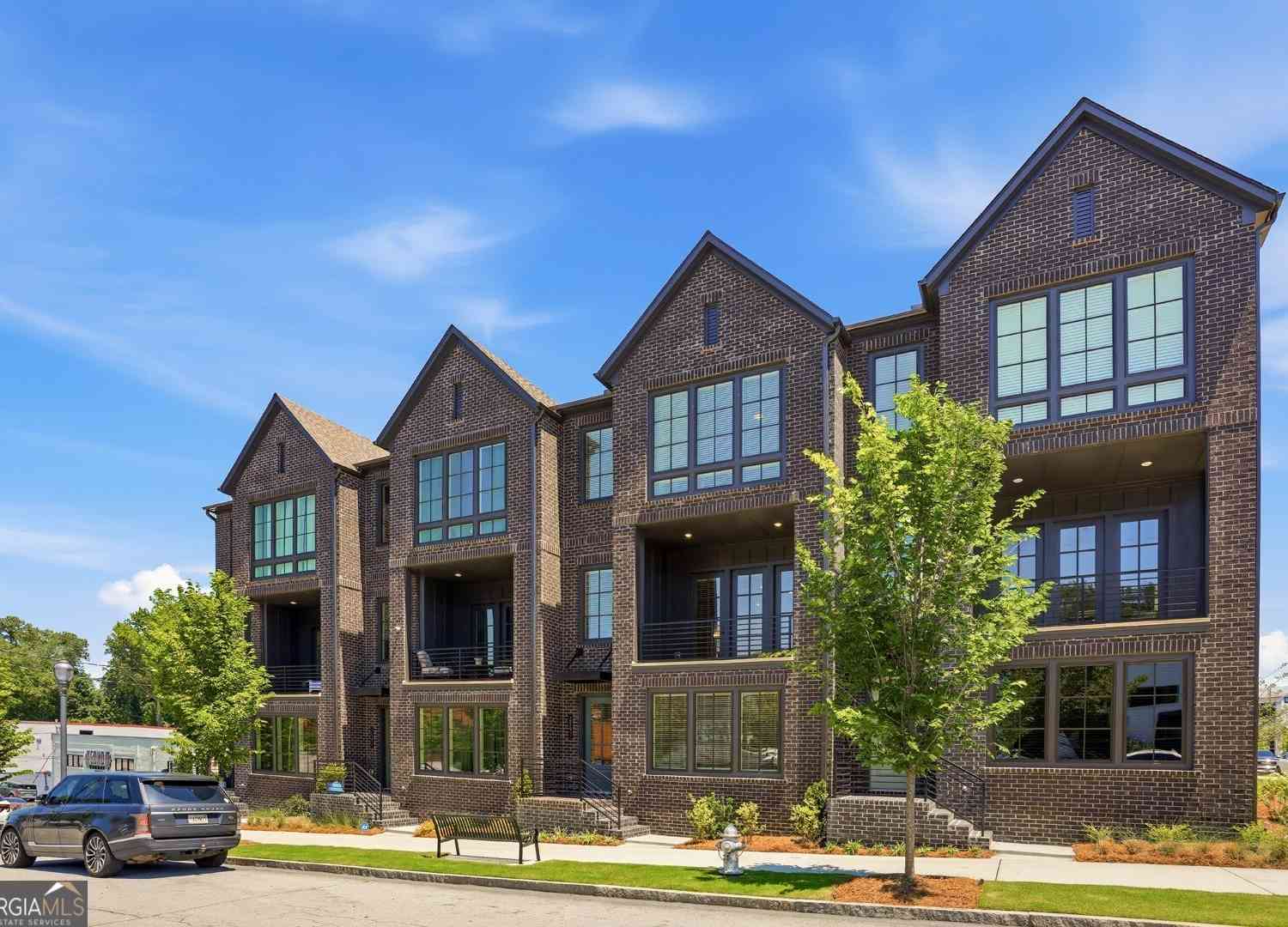 Townhouse For Rent - 2597 Mackintosh NW<br/> Brookhaven, GA 30319
