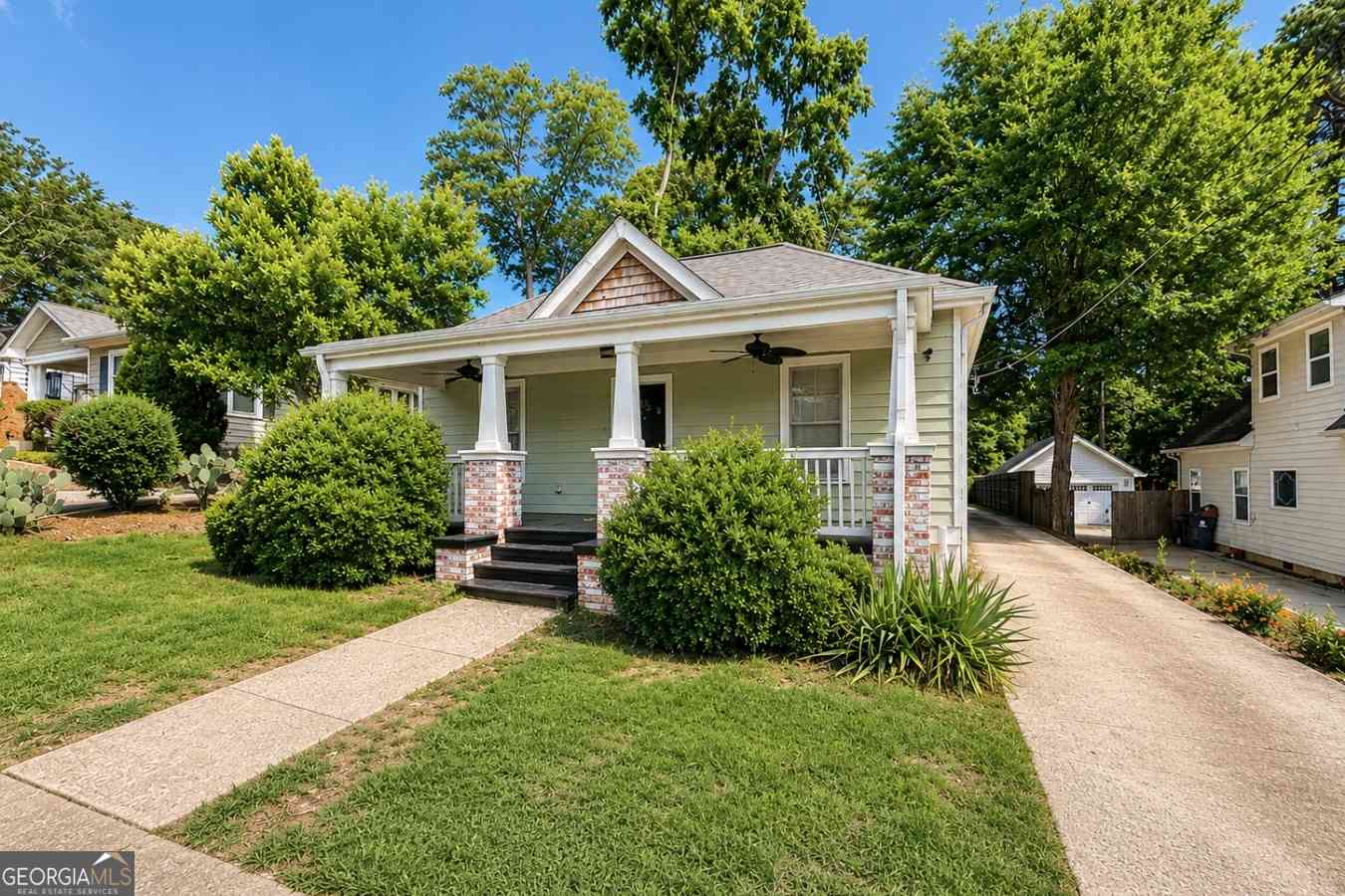 Homes For Rent - 1960 Cambridge Avenue<br/> College Park, GA 30337