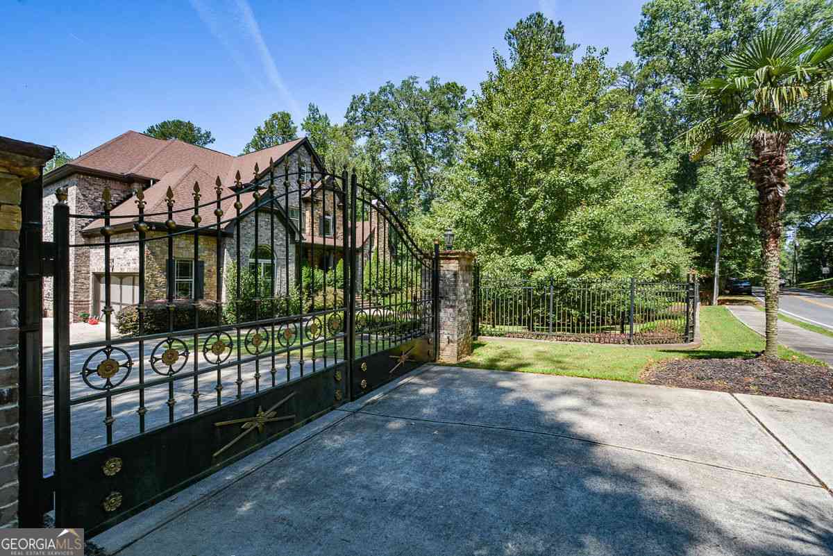 Homes For Rent - 2210 Spalding Drive<br/> Atlanta, GA 30350
