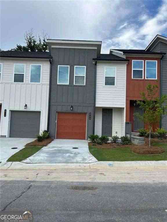 Townhouse For Rent - 1708 NW Gunnin Trace NW<br/> Atlanta, GA 30318