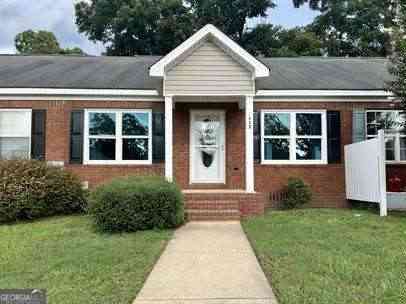 Homes For Rent - 115 Northpointe Drive<br/> Centerville, GA 31028