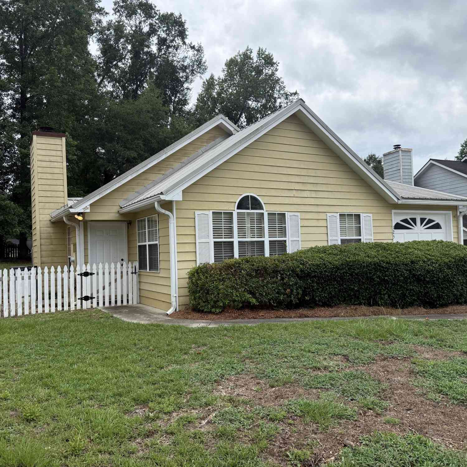 Homes For Rent - 125 Shadow Pond Rd<br/> Dublin, GA 31021