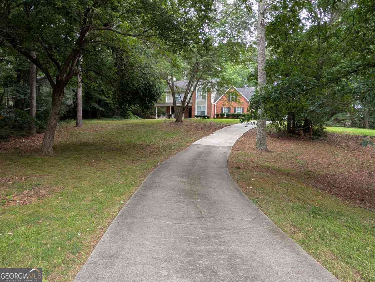 Homes For Rent - 3004 Dogwood Lane<br/> Loganville, GA 30052