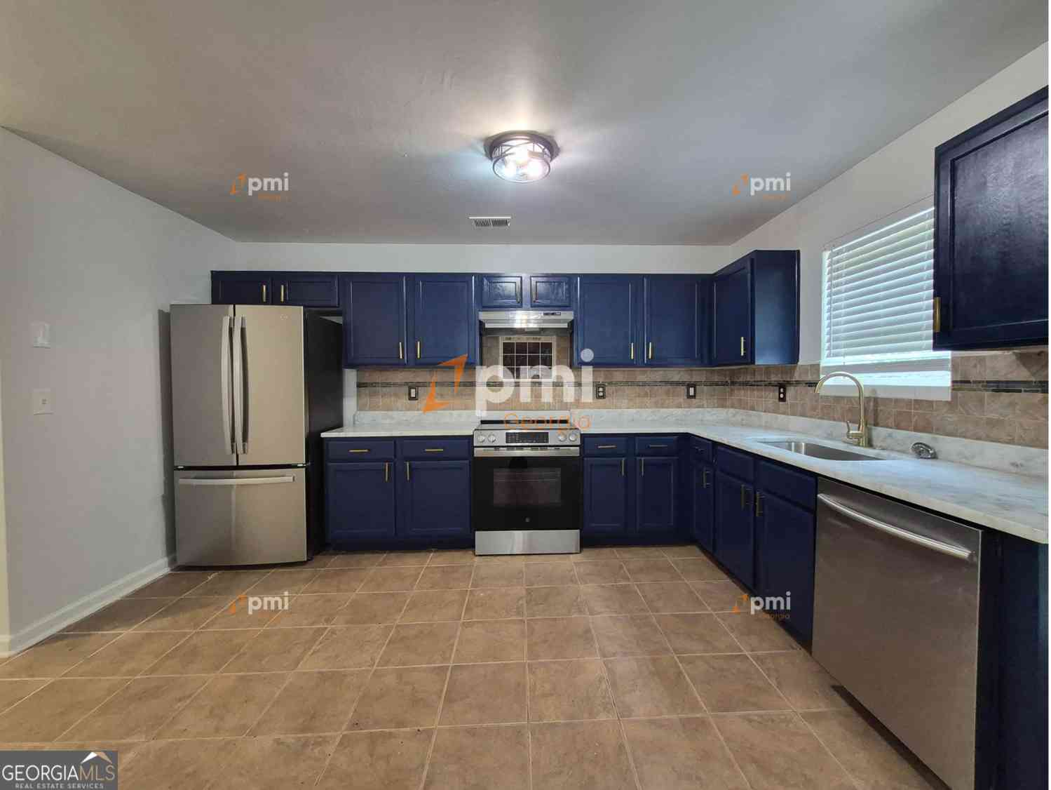Homes For Rent - 304 Klinetop Drive<br/> McDonough, GA 30253