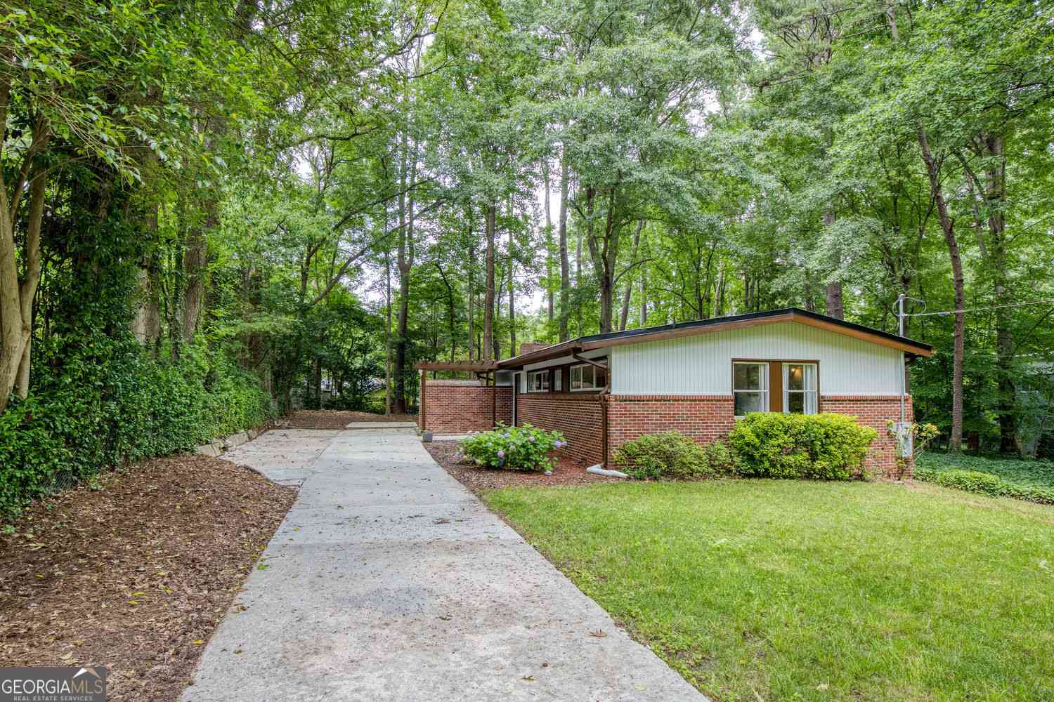 Homes For Rent - 2700 Brook Park Way<br/> Dekalb County, Atlanta, GA 30340